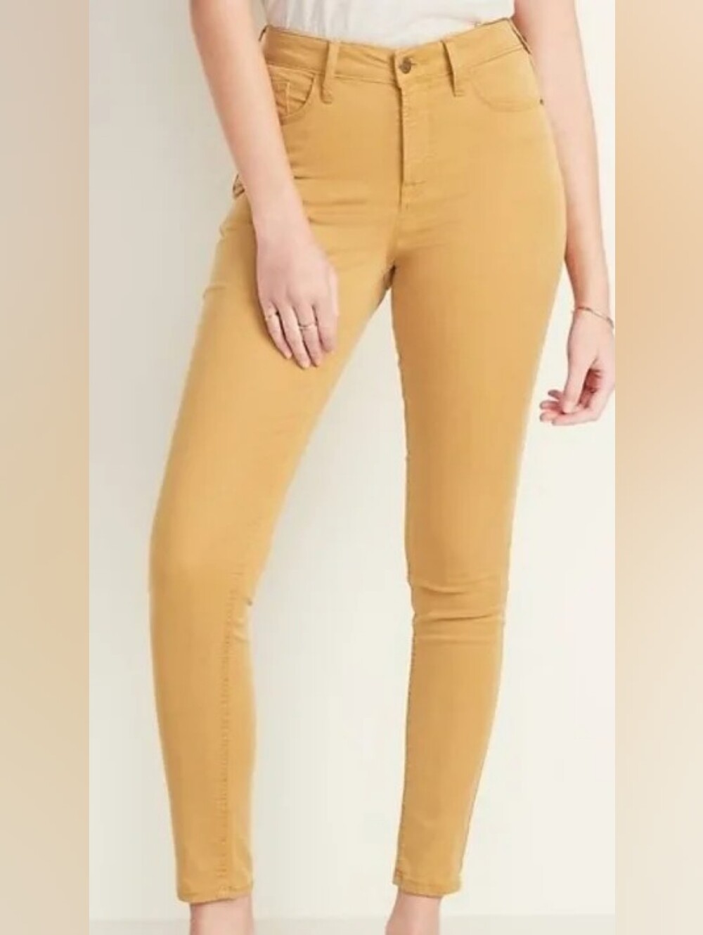 Size 2 Old Navy Rockstar High Rise Super Skinny Sateen Jeans in Mustard Yellow